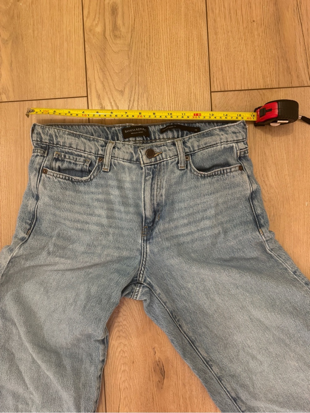 Banana Republic Barrel Fit Light Wash Jeans - Picture 10 of 12